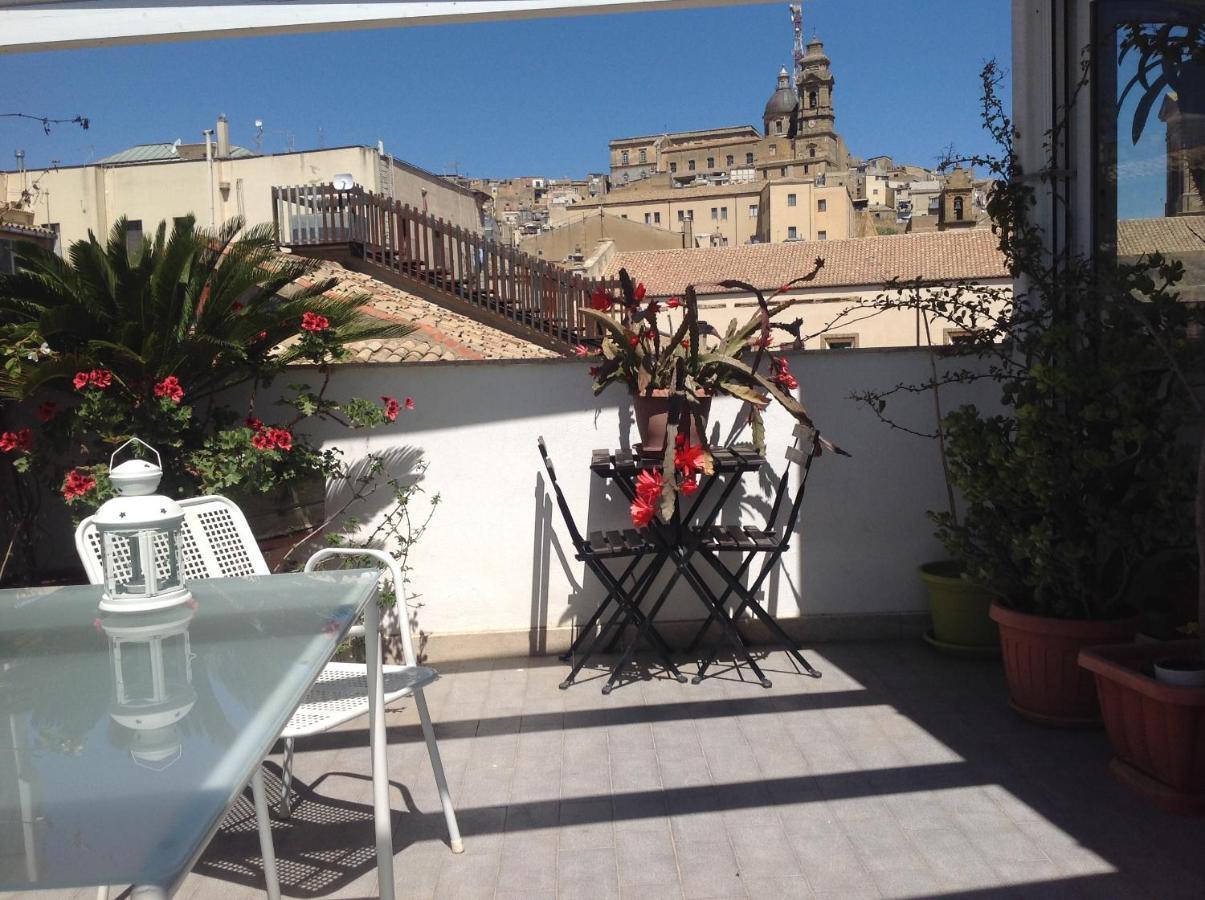 Apartament Attico Da Rosa Con Vista Spettacolare A 360 Gradi Caltagirone Zewnętrze zdjęcie