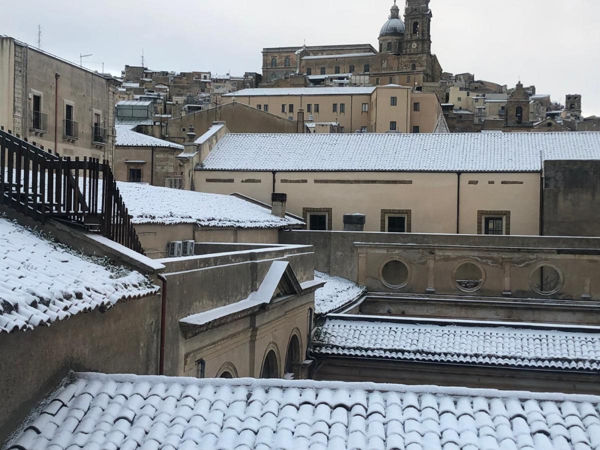 Apartament Attico Da Rosa Con Vista Spettacolare A 360 Gradi Caltagirone Zewnętrze zdjęcie