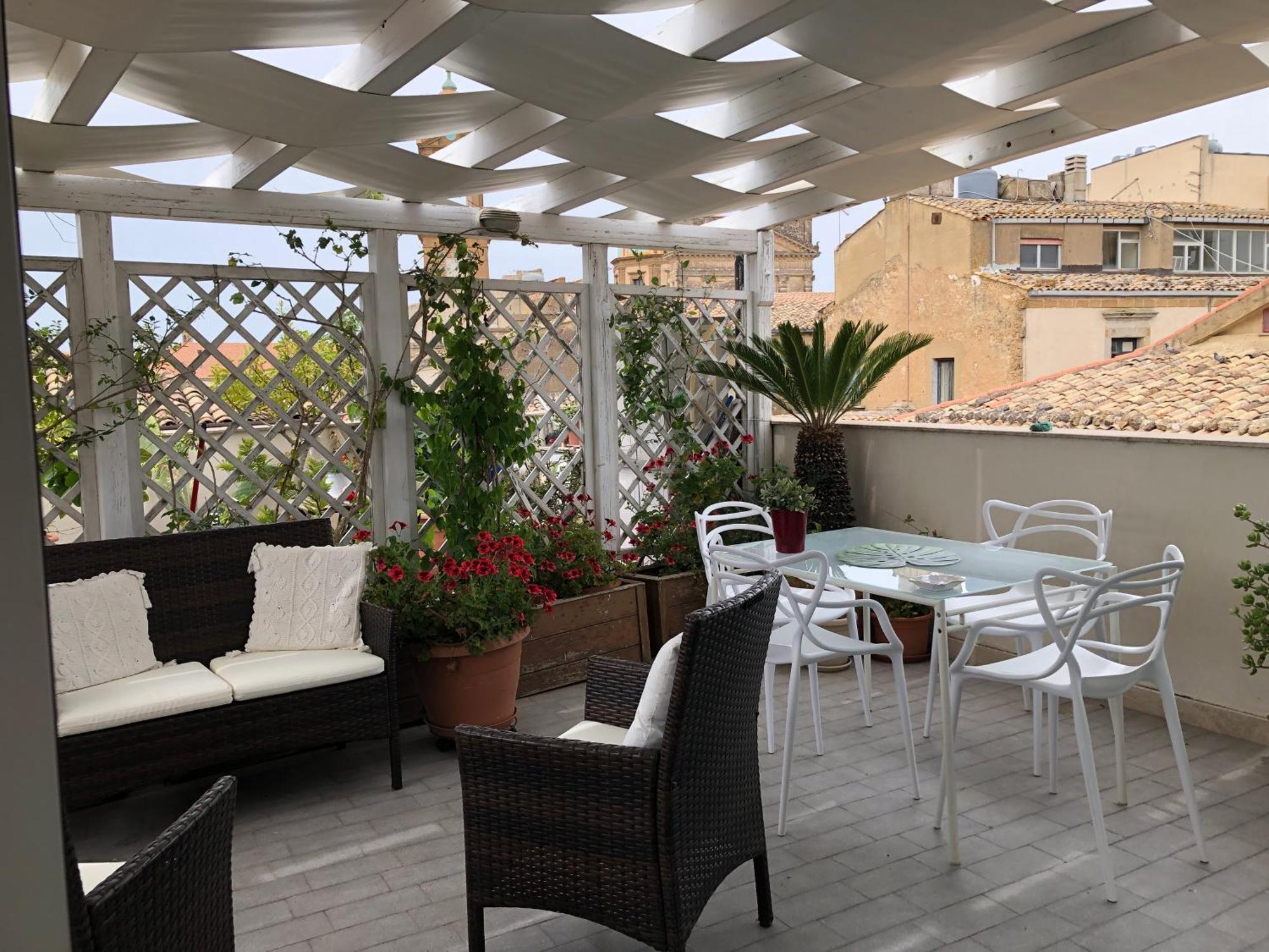 Apartament Attico Da Rosa Con Vista Spettacolare A 360 Gradi Caltagirone Zewnętrze zdjęcie